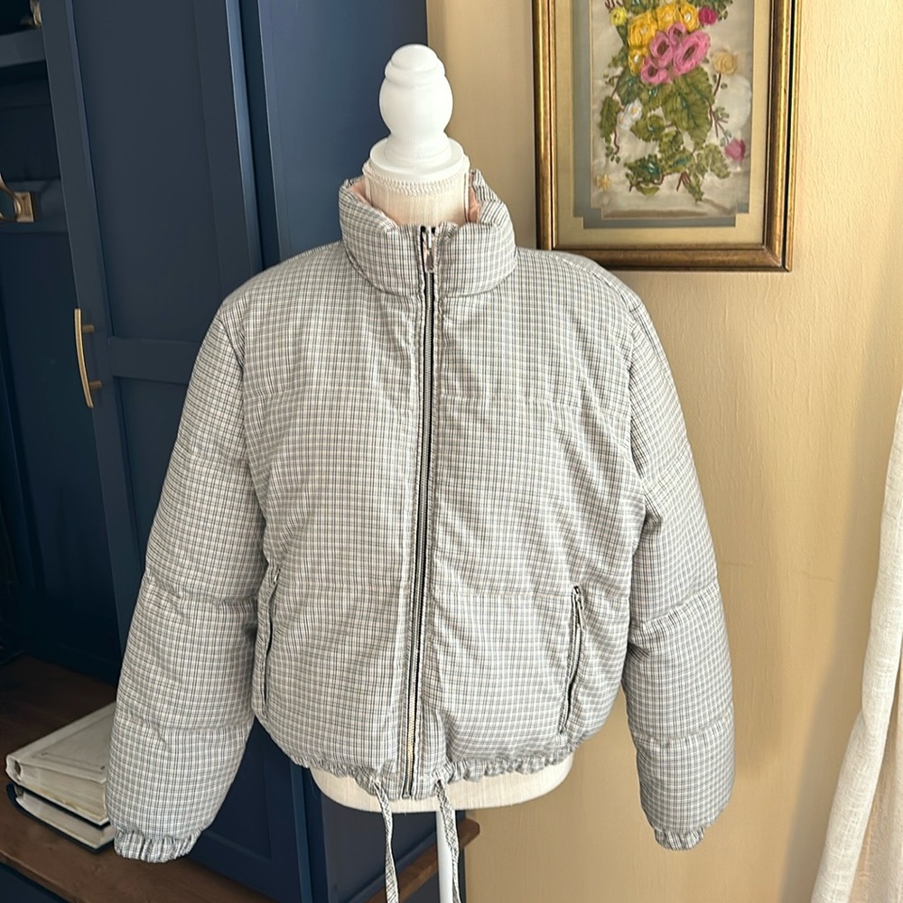 American Eagle Outfitters Light Gray Checkered Puffer Jacket